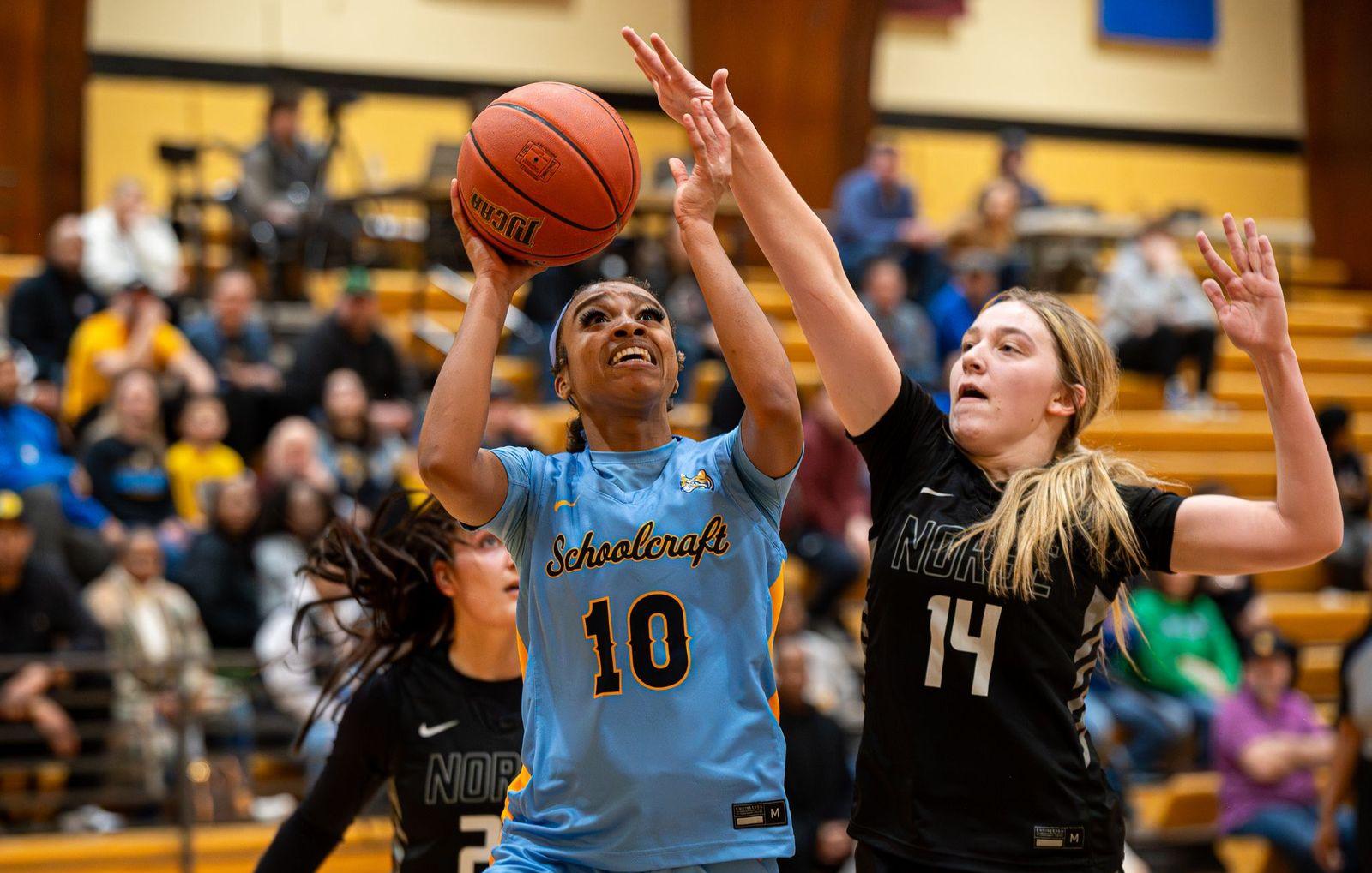 Ocelots Continue In Consolation Bracket With 17-Point Win Over Moraine Valley